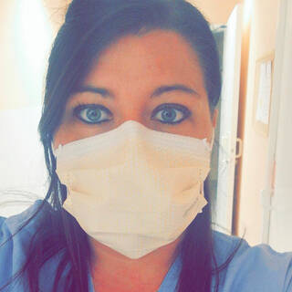 Coralie - ASHQ à l'hôpital St Louis de La Rochelle - "#restezchezvous"