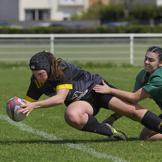 03/04/2022 - Fédérale 2 Féminine - Stade Rochelais 14 / 5 Rassemblement Chalosse