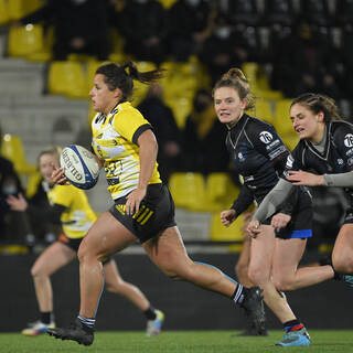 22/01/2022 - Elite 2 Féminine - Stade Rochelais 5 / 15 Valkyries Normandie