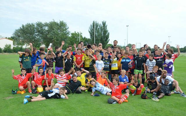 Alexi Bales et Damien Lagrange en visite au stage rugby ! 