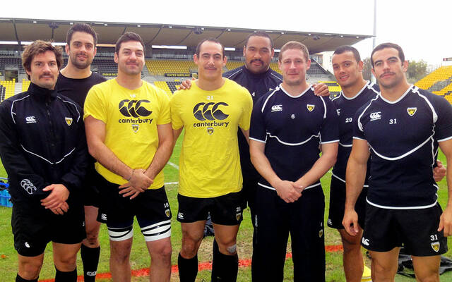 Les joueurs portent la moustache !
