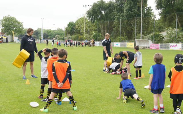 Les Pros de retour à l'Ecole de Rugby