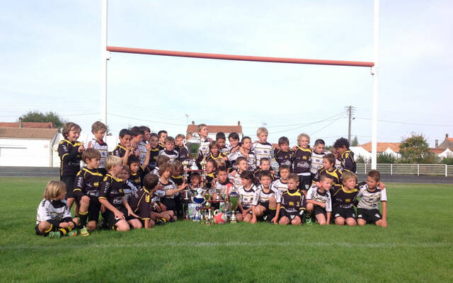Les U8 et U10 brillent à Rochefort !