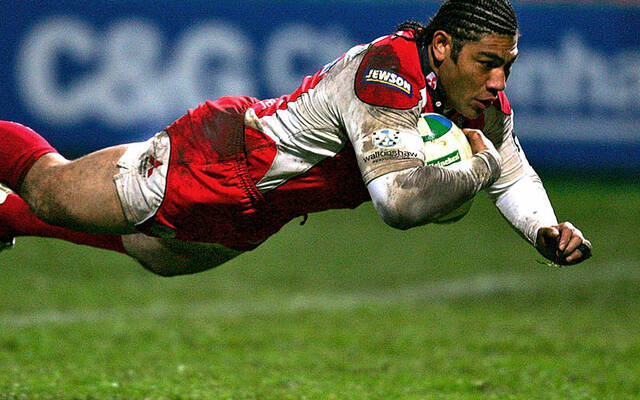 Lesley Vainikolo arrive !