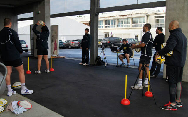 Séance d'entraînement pour les talonneurs Rochelais