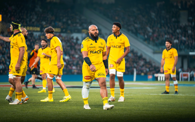 Tolu Latu prolonge d'une saison ! 