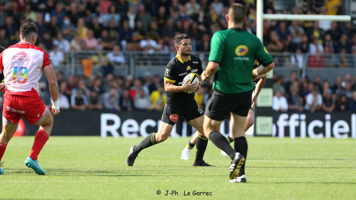 Les Rochelais défaits de peu à Biarritz