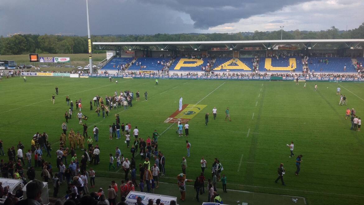 La Rochelle gagne à Pau 