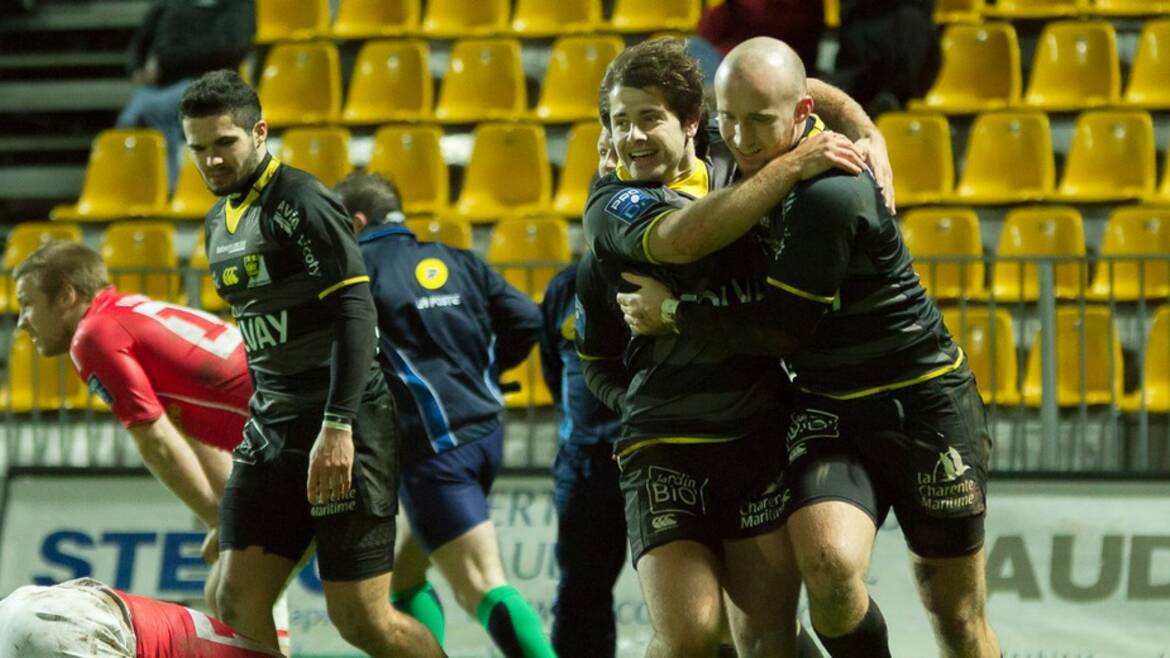 La Rochelle s’impose face à Auch et la tempête