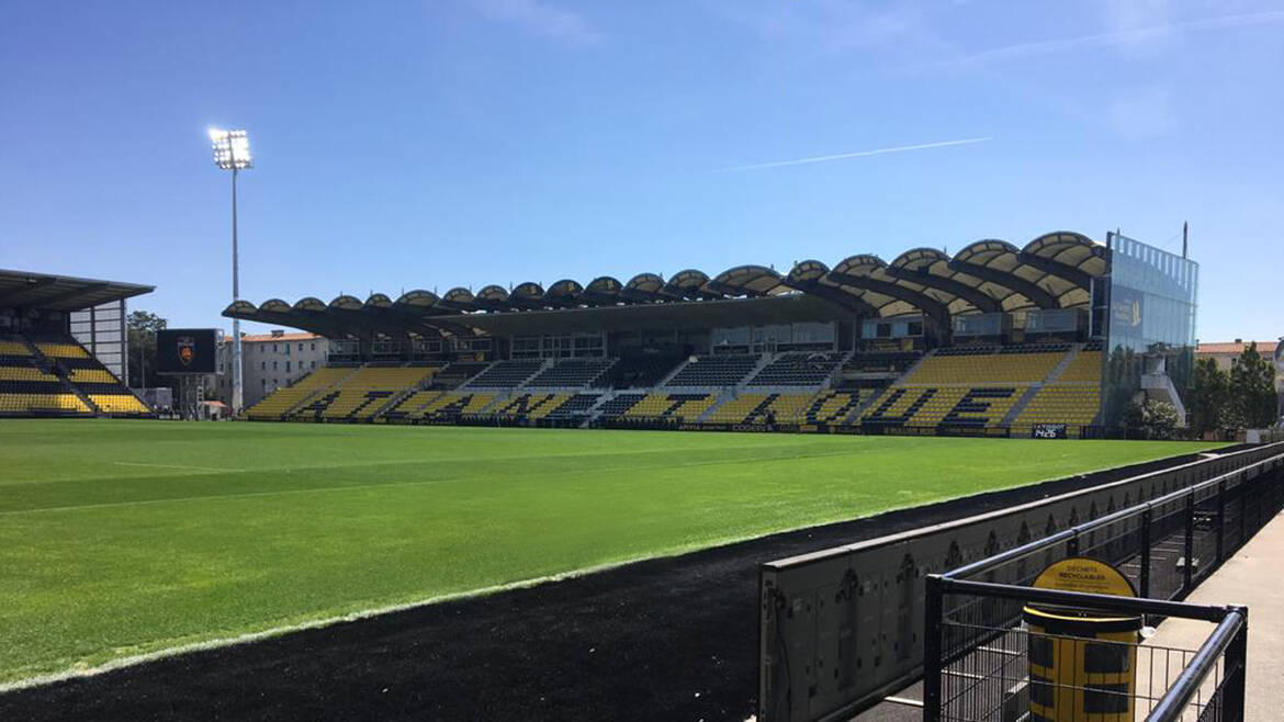 Le Club fait déplacer les poteaux de Deflandre à proximité de ses buteurs