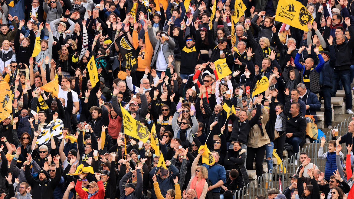 Une journée avec le personnel de match ! 