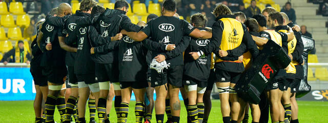CASTRES : Le groupe !