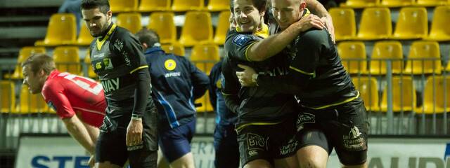 La Rochelle s’impose face à Auch et la tempête