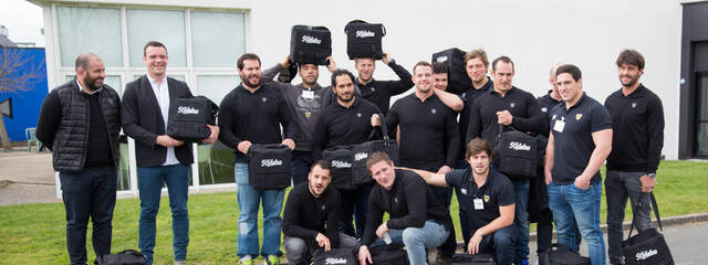 Les joueurs et le Staff chez Sodebo !