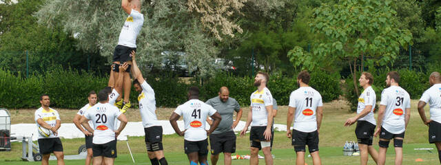 S-1 avant le premier match amical ! 